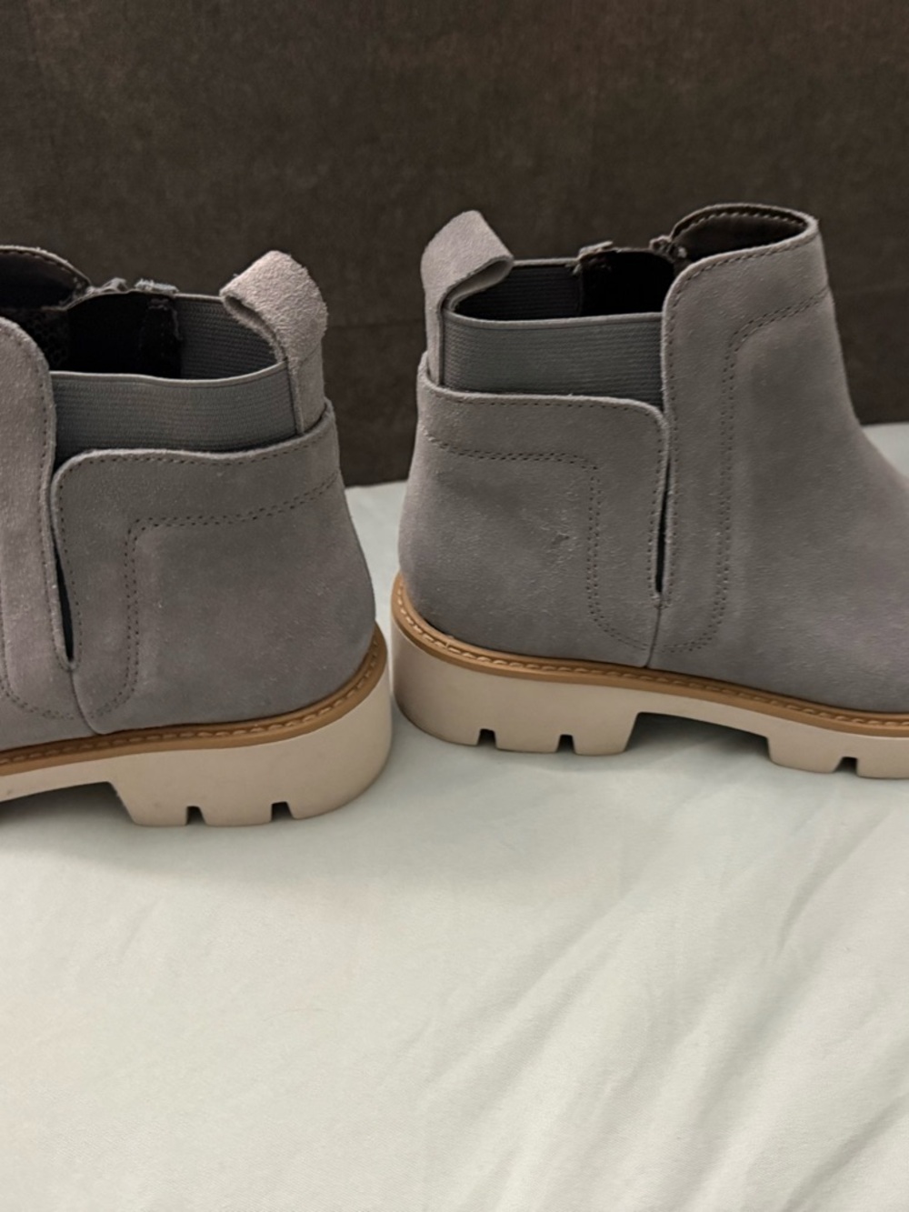 White Mountain Chelsea Lug Sole Booties - Picture 4 of 8